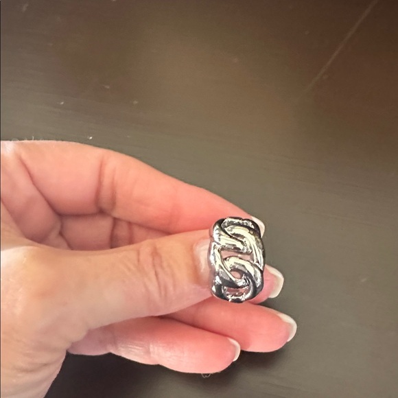 Fashion Ring - Picture 5 of 6